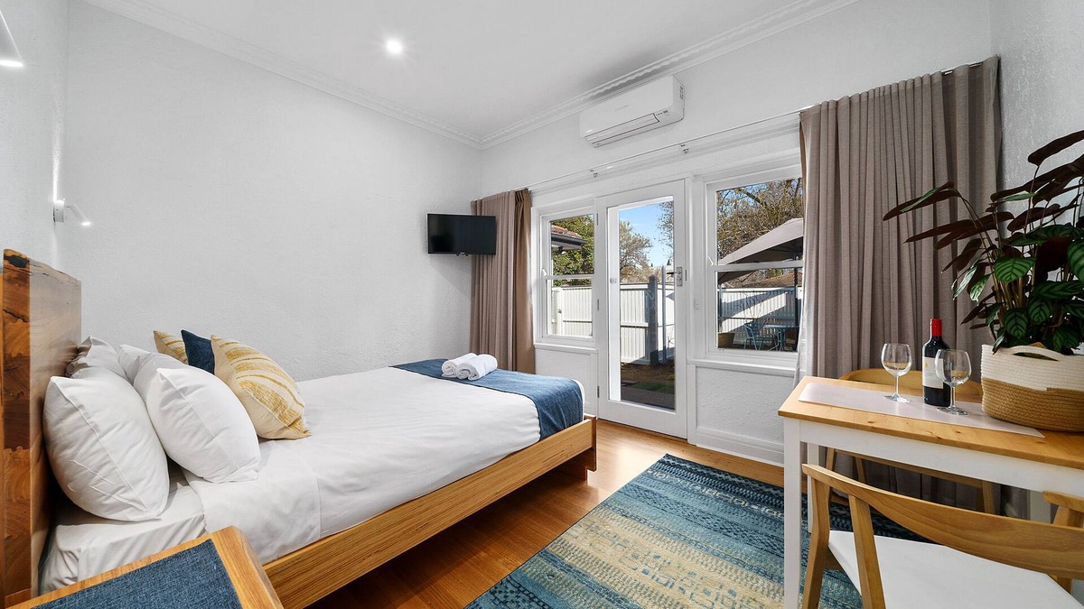 Benalla West House | Benson House & Benson Lodge