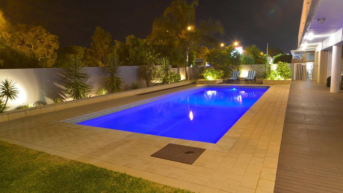 Bentley Hotel | Bentley Motel