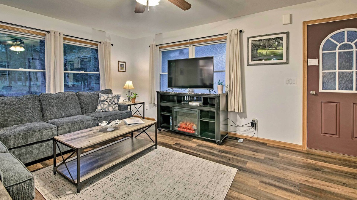 Benton Cottage | Benton Cottage ~ 1 Mi to Ricketts Glen Trails