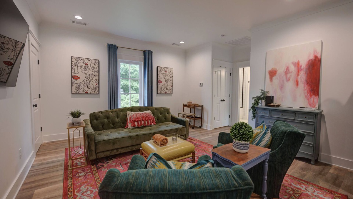 Benton Apartment | Benton Hideaway - walking distance to downtown, one minute to interstate.