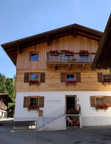 Boden House | Bergbauernhof Pabulariu