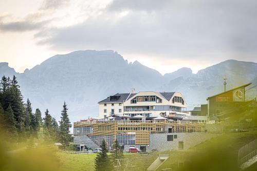 Wolfenschiessen Hotel | Berghotel Trübsee - Accessible Only by Cable Car