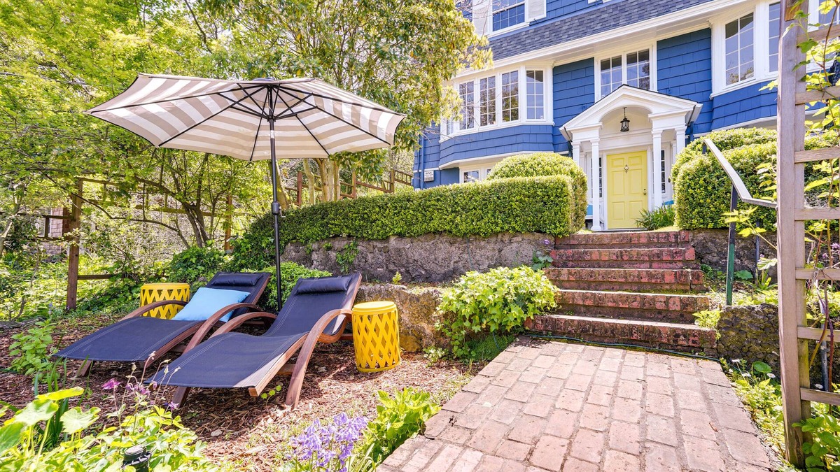 Claremont House | Berkeley Home w/Garden, Close to San Francisco!