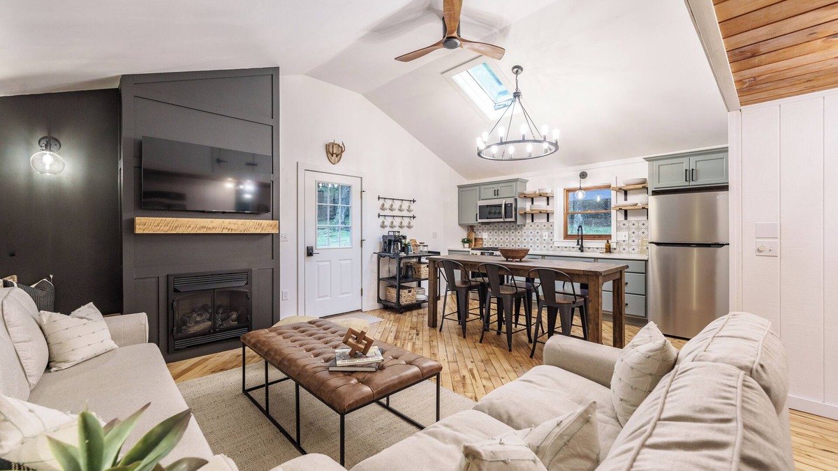 Tolland House | Berkshires Cabin: Lake Beach Hot Tub - TheWildeBNB