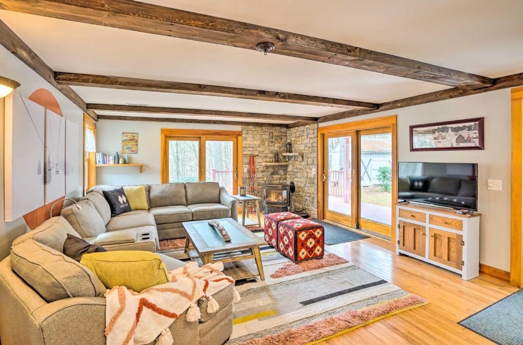 Charlemont Apartment | Berkshires Getaway Less Than 1 Mi Skiing and Hiking!