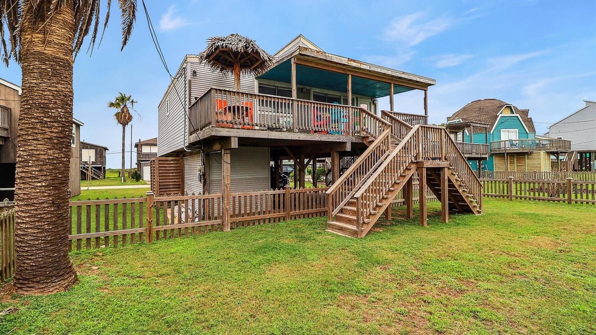Bermuda Beach House | Bermuda Bungalow | Steps from the Sand!