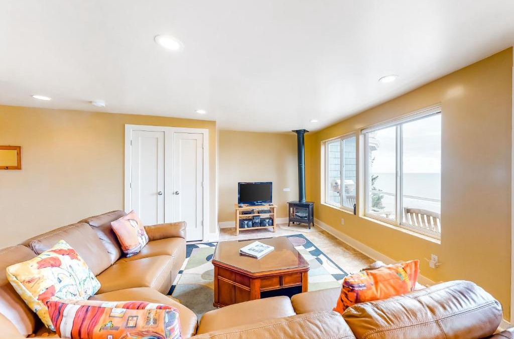 Oceanside Apartment | Berni's Ocean View Castle - The Potter's Wheel