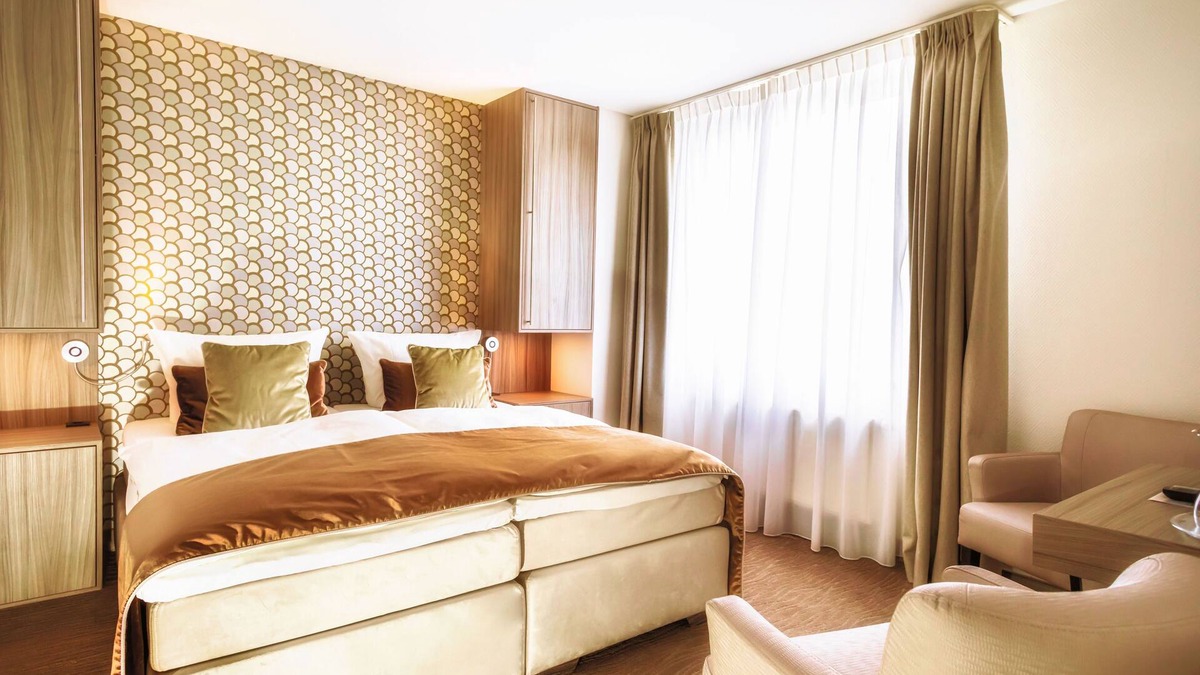 Stassfurt Hotel | Bernstein B&B