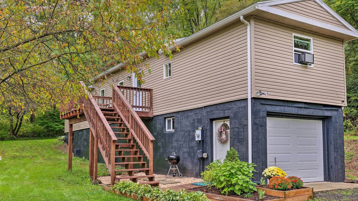 Bernville Cabin | 'Bernville GetAway' w/ Fire Pit, Near Boating