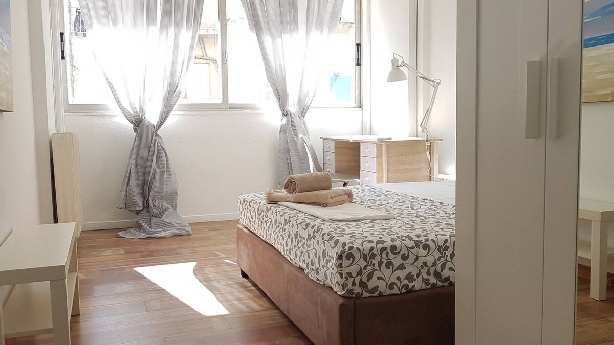 Kypseli Apartment | Berry apartment - Athens Center, 6 BD, 3 BATH