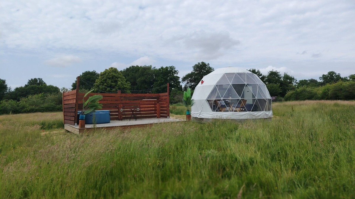 Saint-Priest-la-Marche RV Rental | Berry Dome