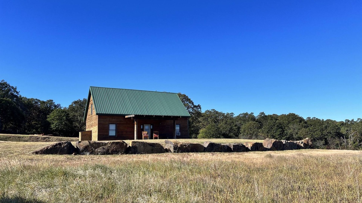 Independence Cabin | Berry Hill Cabin. Your remote family getaway