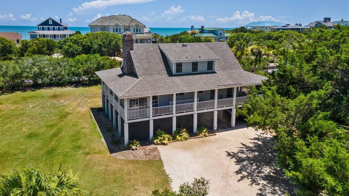 Debordieu Colony House | Berry Restful in DeBordieu Colony, Steps from the Beach Walkway.