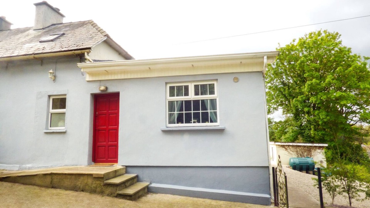 Enniscorthy Cottage | BERRYLANE, pet friendly in Enniscorthy, County Wexford