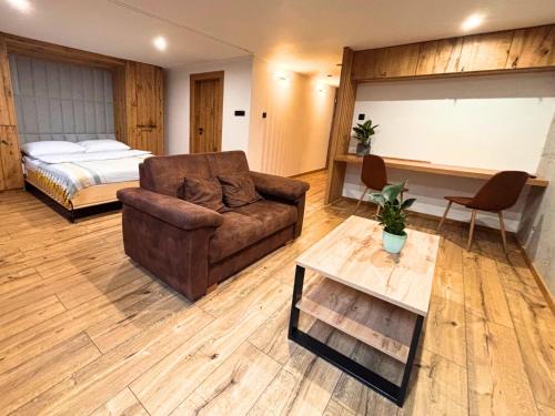 Wegierska Gorka Apartment | Beskidy Basement Studio