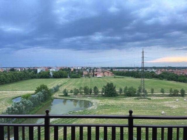 San Giuliano Milanese House | Beslan360