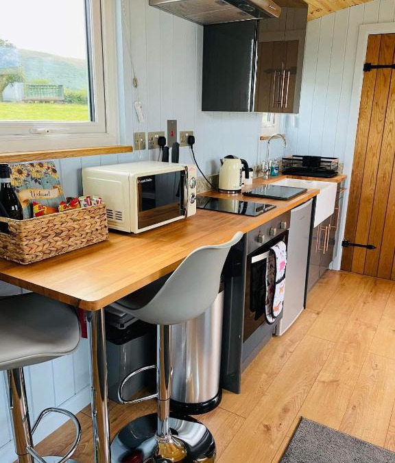 Longtown Apartment | Bespoke luxury huts with hot tubs. Located in the black mountains.