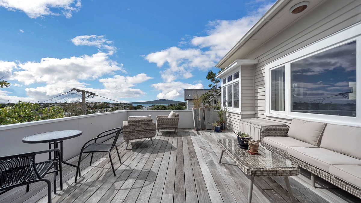 Devonport House | Bespoke Stays - Views Forever