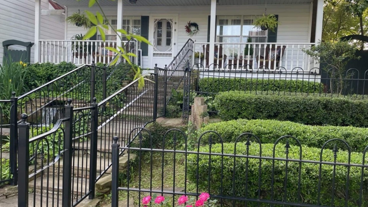 Jefferson House | BESSIE'S LANDING - Charming Cottage in Jefferson, TX Historic District