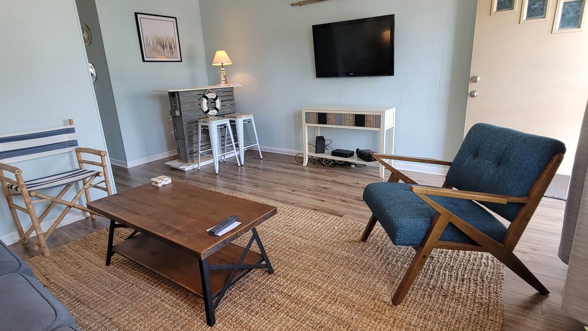 Sea Isle City Condo | Best 1 Bedroom in SIC! 1 Block to the Beach. A+ location . Walk to Everything!