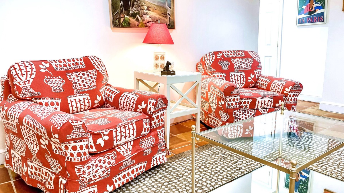 West Hyattsville Apartment | Best Apt in Chevy Chase DC Big Sleeps 4-5, 4 blks to Metro