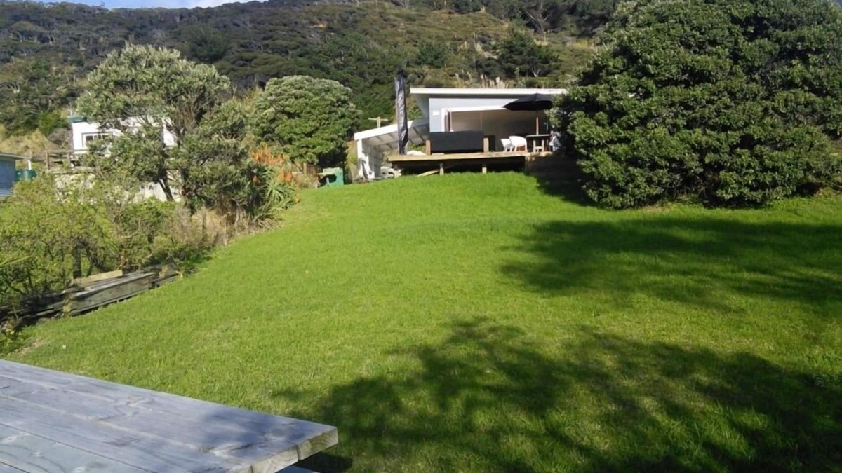 Te Akau House | Best Bach at the Beach - Port Waikato