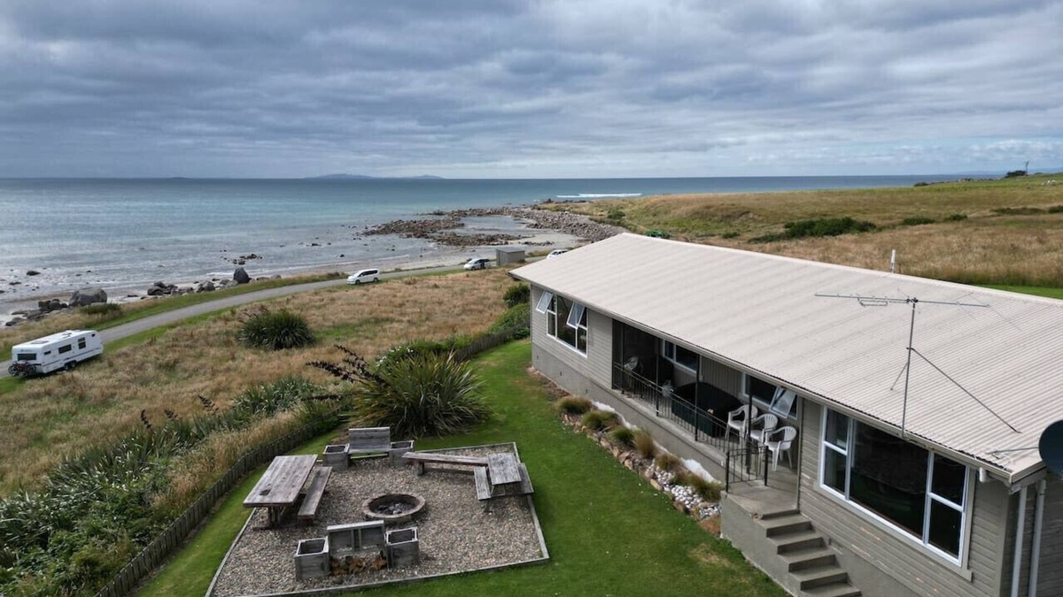 Colac Bay Apartment | Best Bay Views in Colac Bay