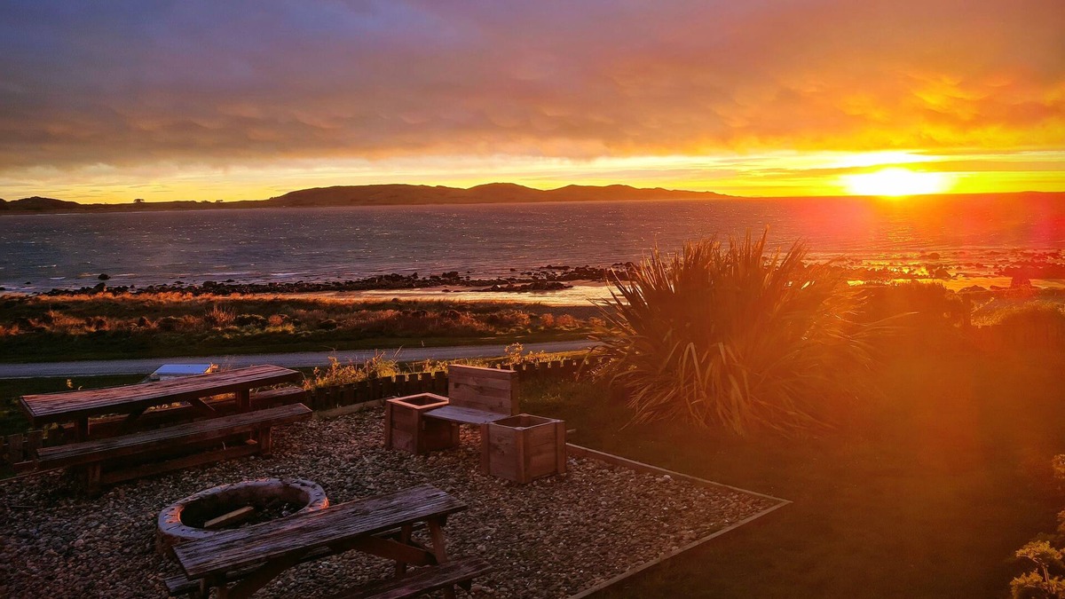 Colac Bay House | Best Bay Views