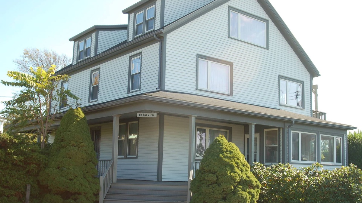 Easton's Point House | Best Beach Location On The Island-Families and mature adult groups welcome.