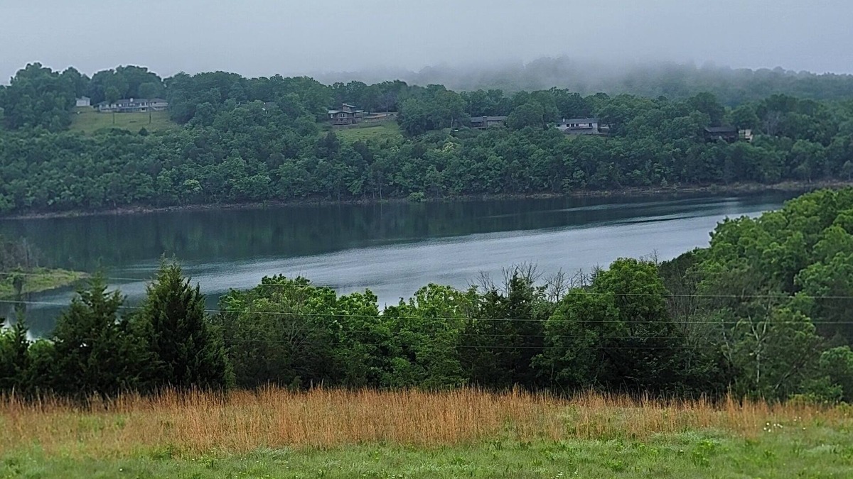 Mountain Home Condo | Best Dam View! Lake access, Lake & Dam view+room to roam.