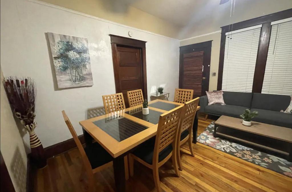 University Heights Apartment | Best deal in Gainesville 1 of 3