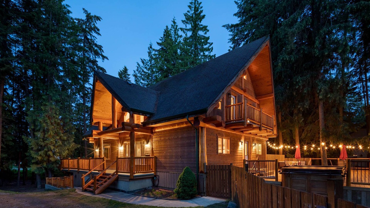 Scotch Creek House | Best family vacation rental in Shuswap!