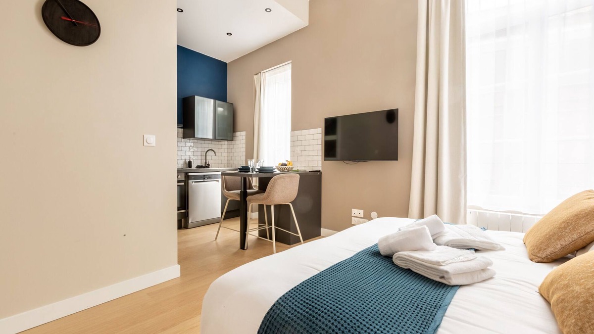 Lille Centre Ville Apartment | Best in class studio with fully equipped kitchen