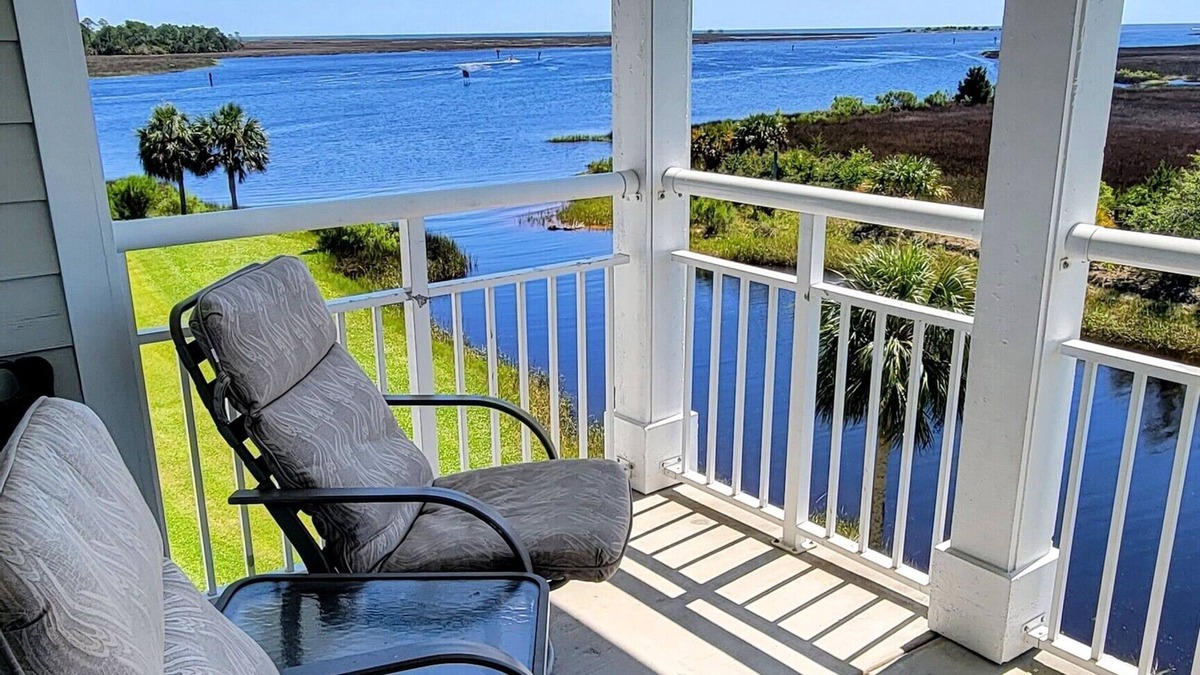 Steinhatchee Condo | BEST IN STEINHATCHEE, WITH AMAZING VIEWS, with Dock RIGHT ON RIVER + OWN SLIP