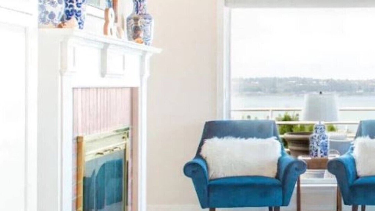 Northeast Tacoma House | Best in Tacoma. Huge Beautiful House with Panoramic Views.