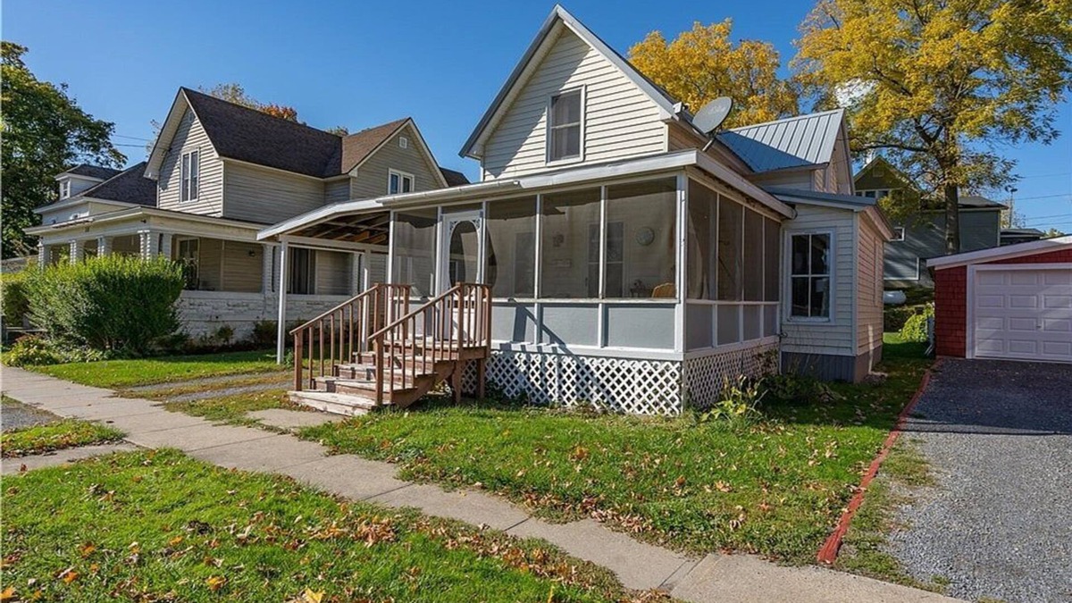 Alexandria Bay House | Best in the Bay! 3B/1.5ba, Pet friendly Home