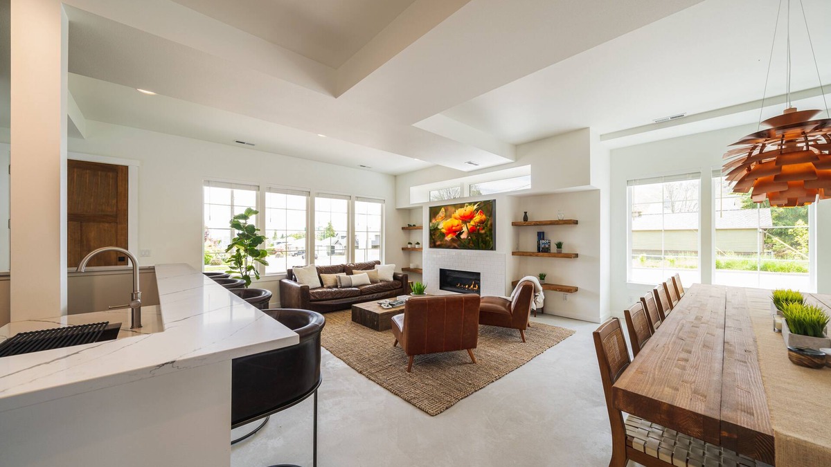 Wenatchee House | Best in Wenatchee. Stay in a 5 Star Spa Style Home!