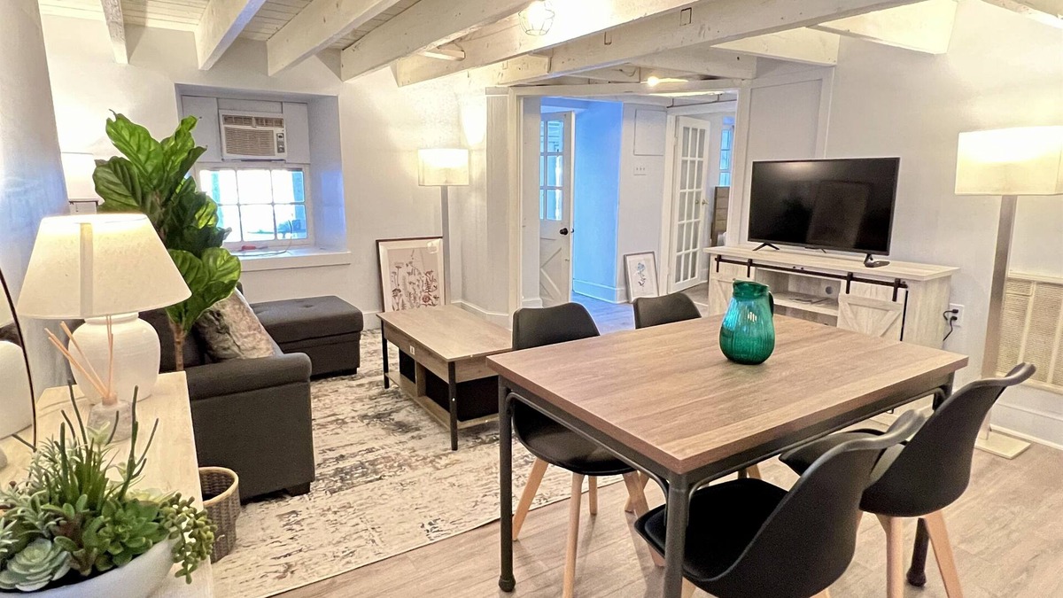 Harpers Ferry Apartment | Best location! The Pullman Apt @ historic 1799 Inn