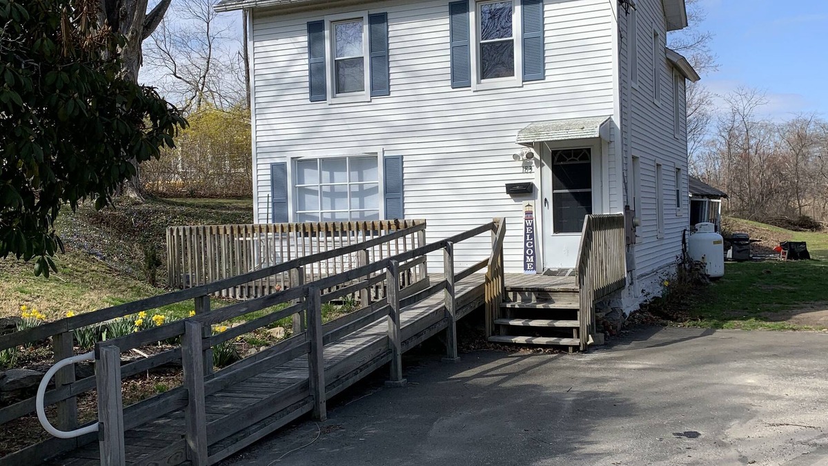Old Saybrook House | Best of Both Worlds