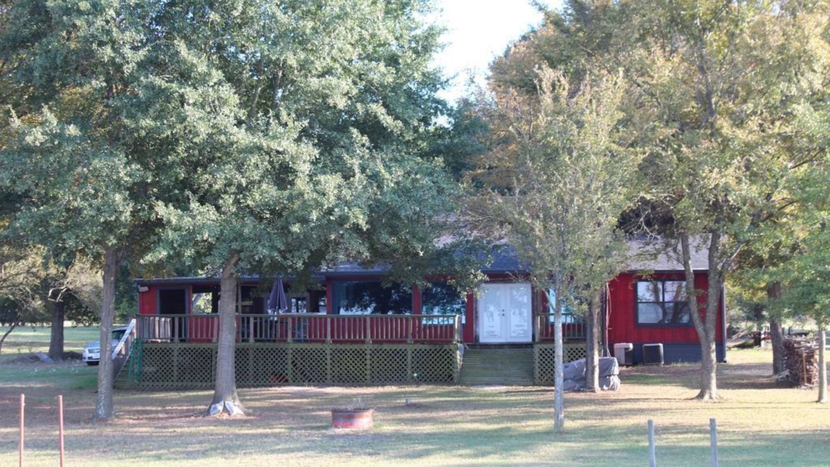 Cotton Gin Cabin | Best of Lake Limestone Waterfront; Kid-friendly Swimming/Fish/Kayaking