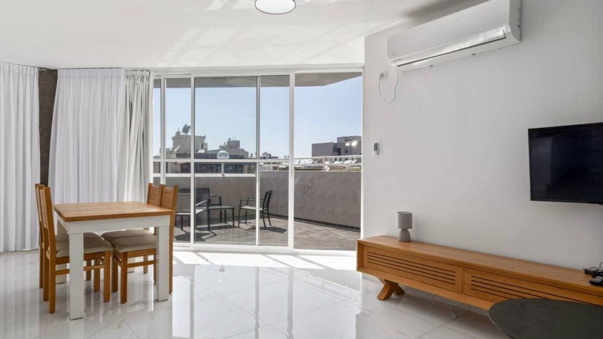 Bat Yam Apartment | Best offer in bat yam 2 min walk to the beach&balc
