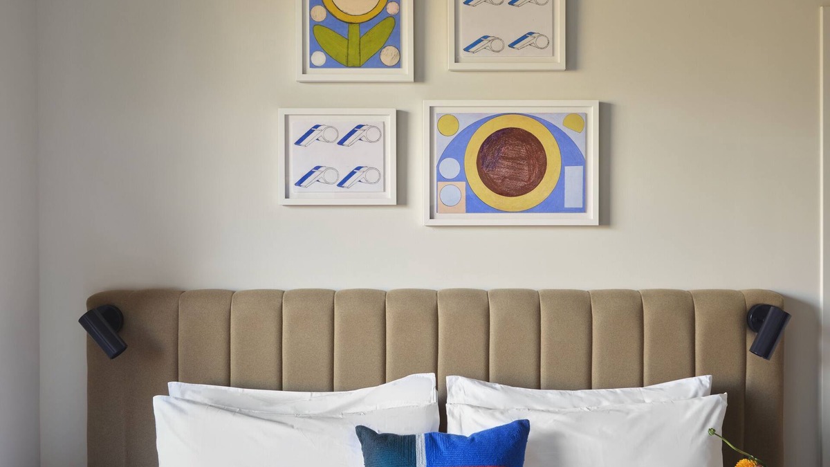 Williamsburg Hotel | Best Place to Stay in New York! Pets Allowed, Near Empire State Building