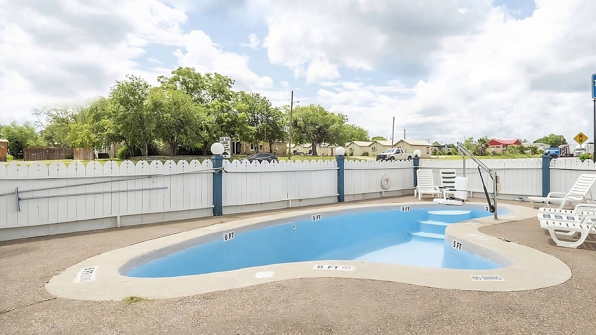 Three Rivers House | Best Place to Unwind! Pet-Friendly Property, Parking, Outdoor Pool!