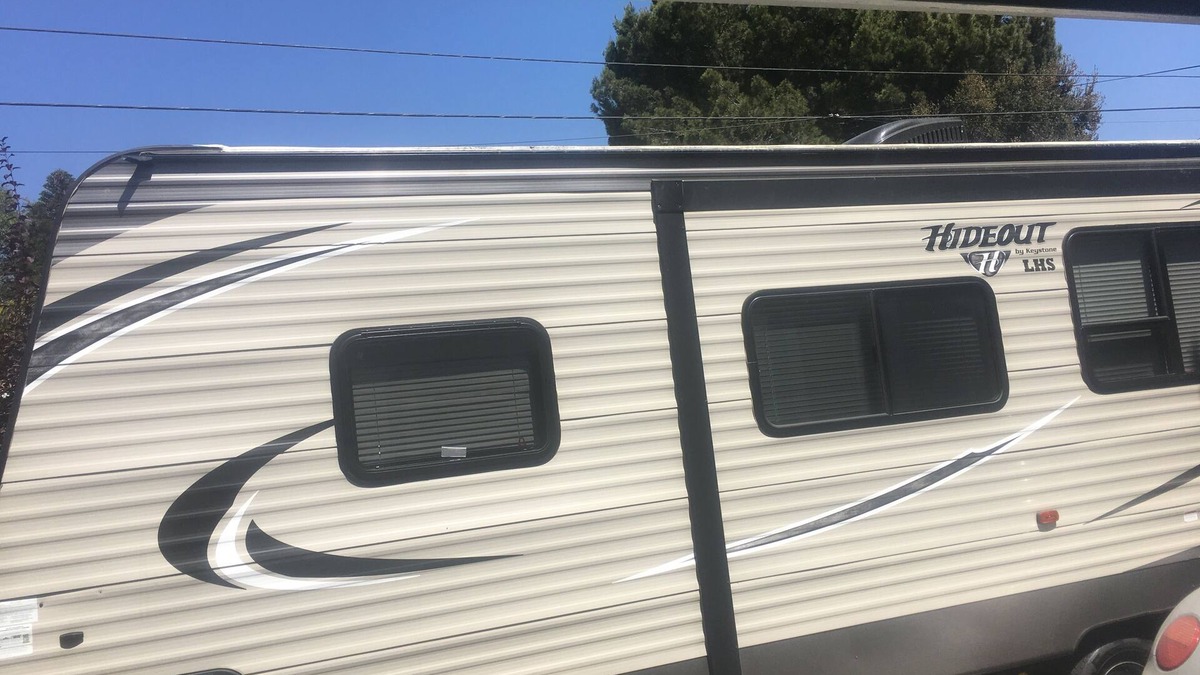 North Hills East House | Best price, clean and new rv trailer