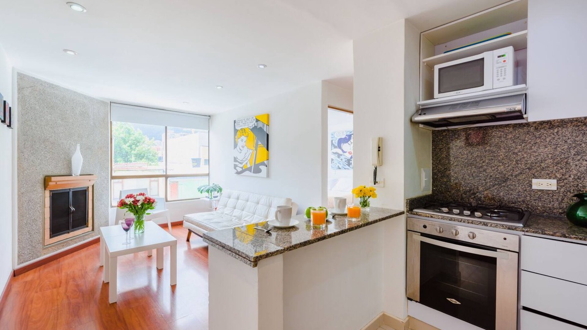 Zona Rosa Apartment | BEST PRICE in the Area ! Modern apt El Retiro - Zona Tn