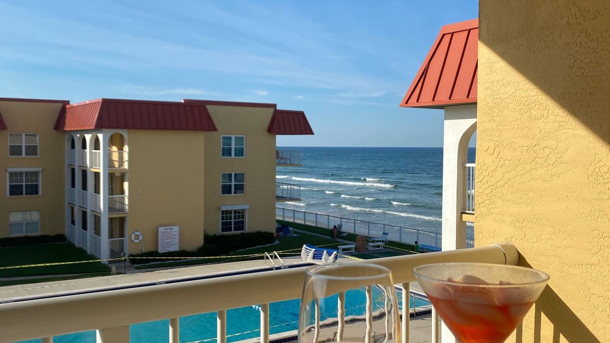 Point East Condo | Best Reviews on the Beach!