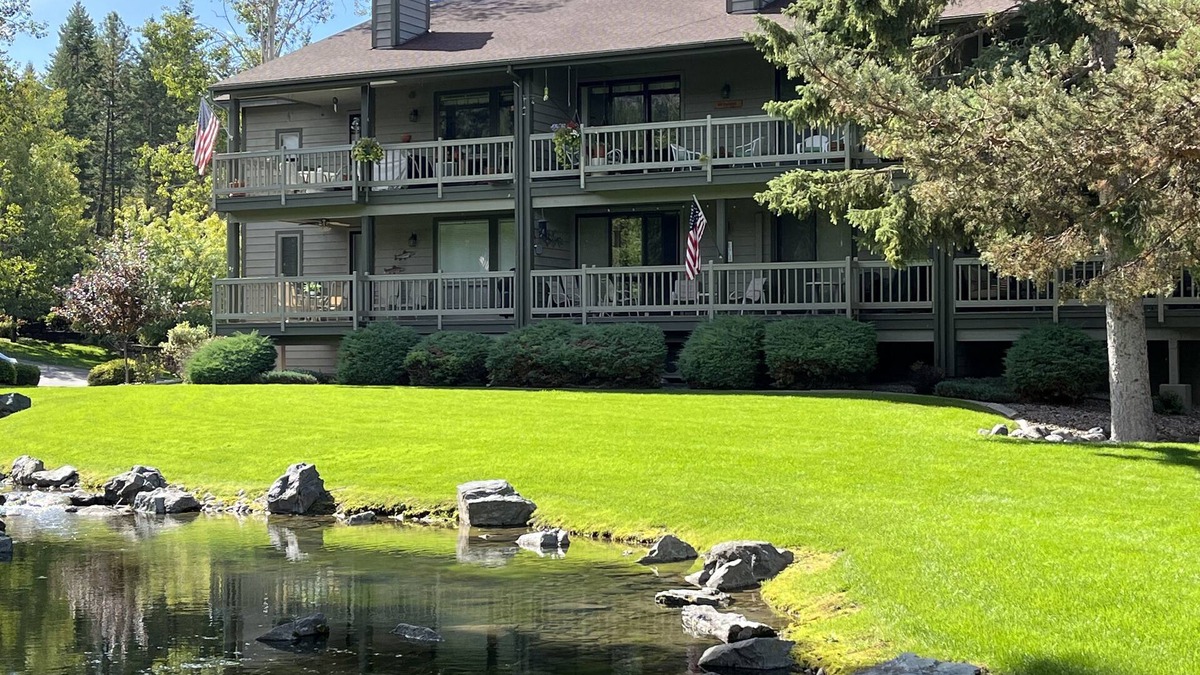 Bigfork Condo | Best Value. Large 2 Bedroom Condo in Bigfork, Montana. Perfect Summer Getaway!