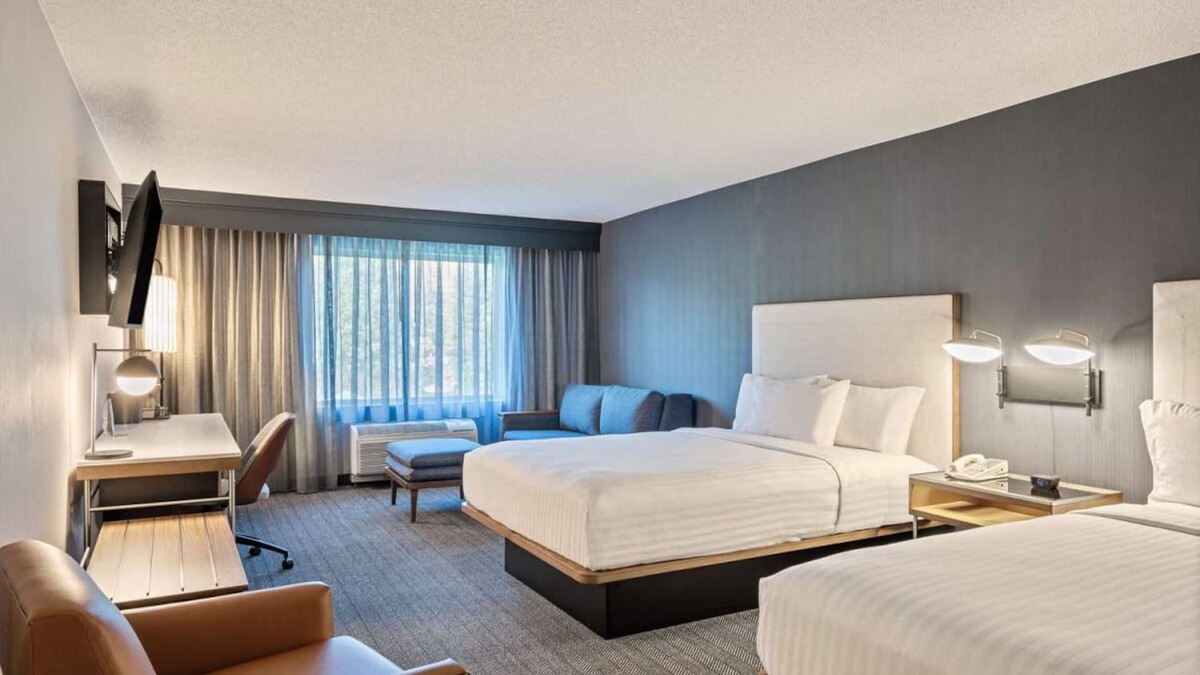 Pleasant Hill Hotel | Best Value, Quality Stay! Pet-Friendly, Close to Coco Island and Walden Park!