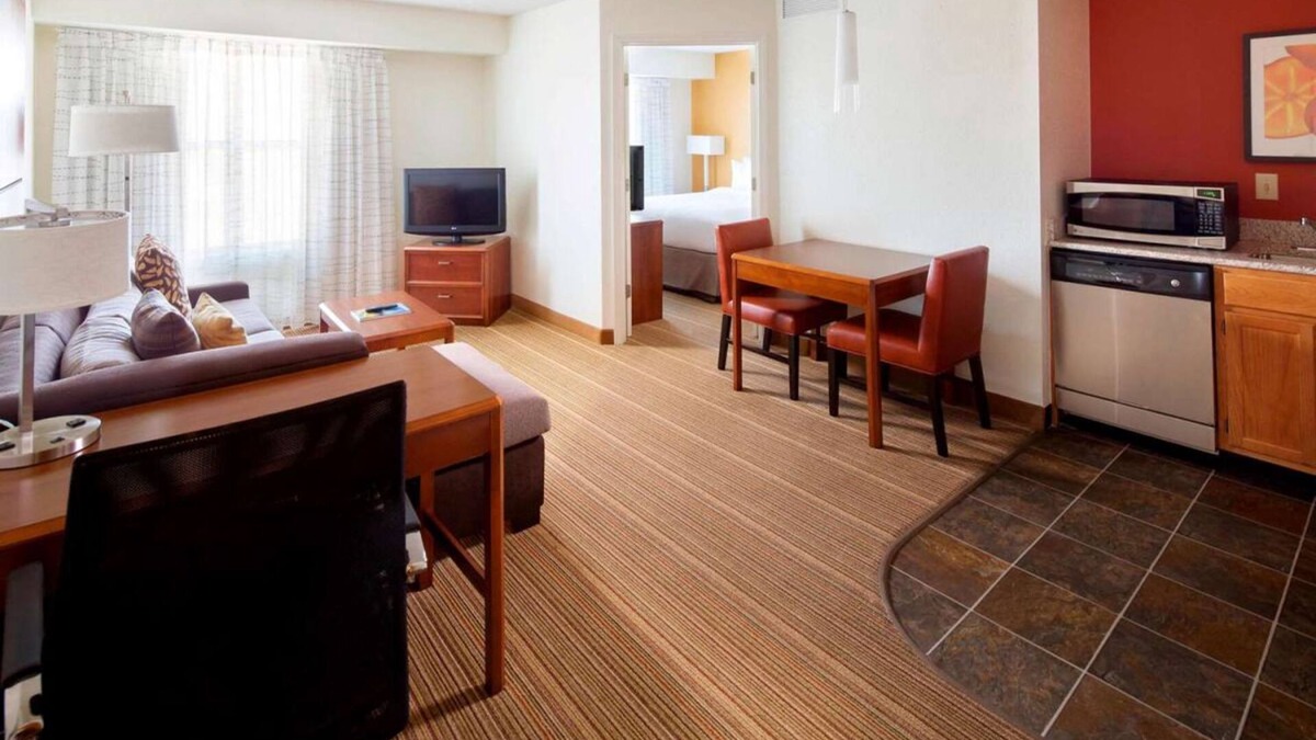 Homewood Hotel | Best Value, Quality Stay! Short Drive to Vulcan Park and Museum!