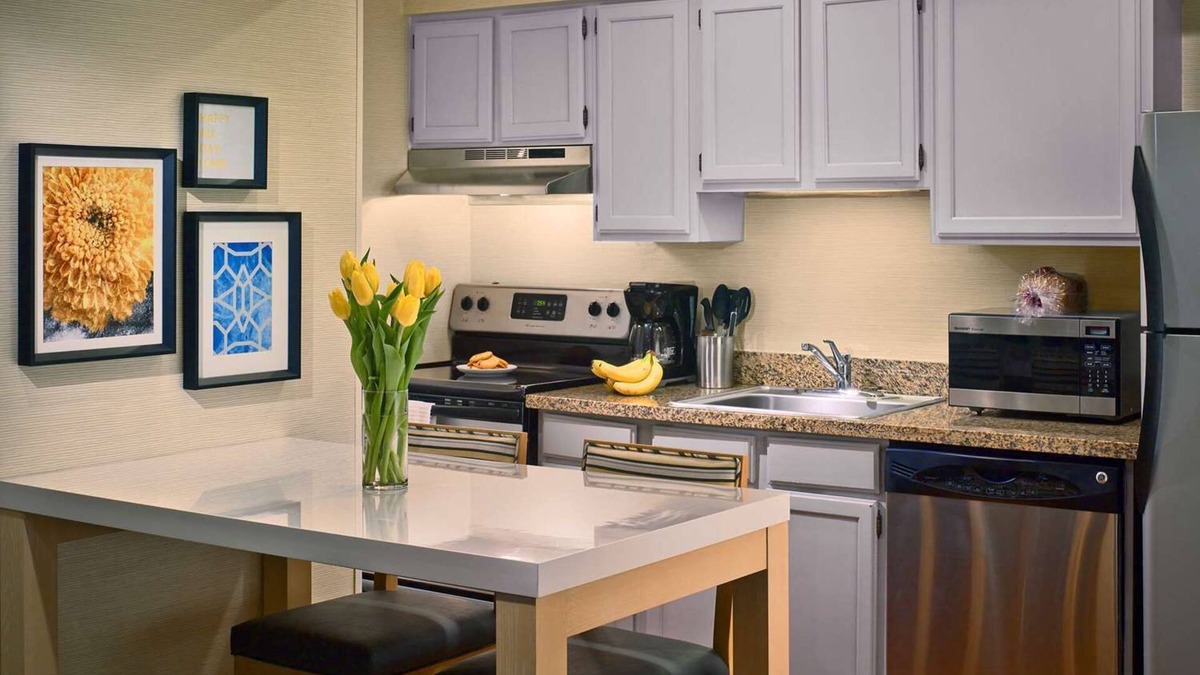 Tucson Resort | Best Value, Quality Stay! w/Outdoor Pool, Pet-Friendly, Free Breakfast!